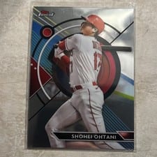 2023 Topps Finest Shohei Ohtani #17 card