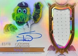 2025 Topps Mascot Dynasty Autographed Patch Southpaw #MDAP-CWS card