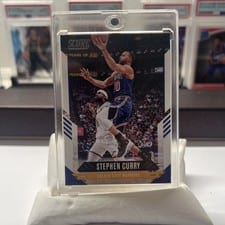 2021-22 Panini Chronicles Base Set Stephen Curry #147 card