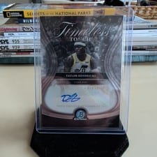 2025-26 Bowman Timeless Touch Signatures Taylor Hendricks #TTA-TH card