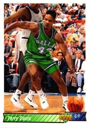 1992-93 Upper Deck Base Set Terry Davis #92 card