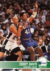 1994-95 Hoops Base Set Terry Davis #41 card