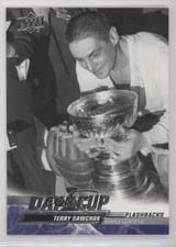2022-23 Upper Deck Day With The Cup Flashbacks Terry Sawchuk #DC8 card