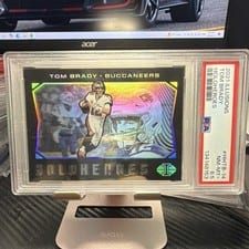2021 Panini Illusions HoloHeroes Tom Brady #HHTB-14 card