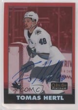 2021 O-Pee-Chee Platinum 2020 Update Retro Red Rainbow Autograph Tomas Hertl #R-30 card