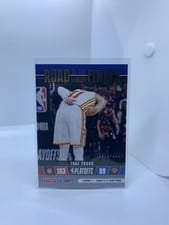2021-22 Hoops Road to the Finals / NBA Championship Trae Young #37 card