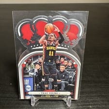 2022 Panini Crown Royale Trae Young #100 card