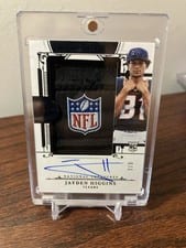 2025 Panini National Treasures Signatures Travis Hunter #2 card