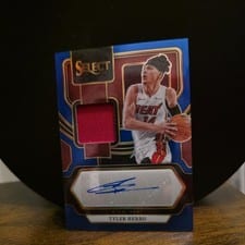2023-24 Panini Select Autographed Memorabilia Tyler Herro #AM-HEO card