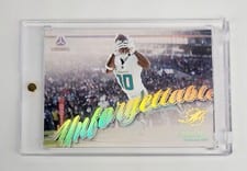 2024 Panini Luminance Unforgettable Tyreek Hill #UNF-THL card