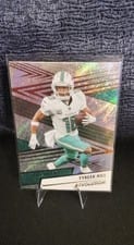 2025 Panini Revolution Base Set Tyreek Hill #101 card