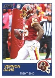2019 Score Base Set Vernon Davis #201 card