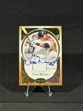 2026 Topps Tier One Prime Performers Autographs Victor Martinez #PPA-VM card
