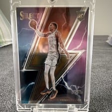 2023-24 Panini Select Thunder Lane Victor Wembanyama #5 card