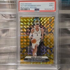 2023 Panini Mosaic Victor Wembanyama Reactive Yellow #257 card