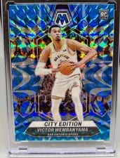 2023 Panini Mosaic Victor Wembanyama Reactive Blue #282 card