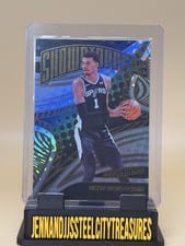 2024-25 Panini Revolution Showstoppers Victor Wembanyama #22 card
