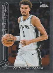2025-26 Topps Chrome Base Set Victor Wembanyama #221 card