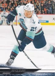 2024-25 Upper Deck Base Set Vince Dunn #157 card