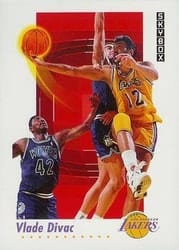 1991-92 SkyBox Base Set Vlade Divac #134 card