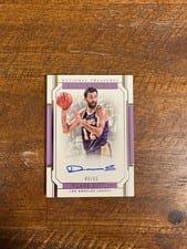 2018 Panini National Treasures Signatures Vlade Divac #SG-VDV card