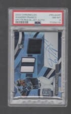 2022 Panini Chronicles Spectra Rookie Dual Jersey Autographs Wander Franco #RDJA-WF card