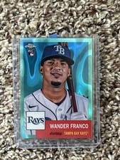 2022 Topps Chrome Wander Franco Aqua Refractor #35 card