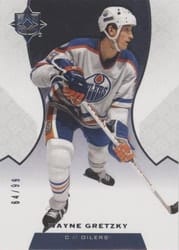 2019-20 Upper Deck Ultimate Collection Base Set Wayne Gretzky #100 card