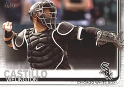 2019 Topps Base Set Welington Castillo #613 card