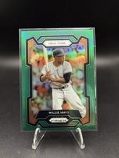 2024 Panini Prizm Willie Mays Orange Wave #10 card