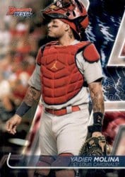 2020 Bowman's Best Base Set Yadier Molina #34 card