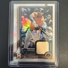 2025 Topps Real One Relics Yordan Alvarez #244 card