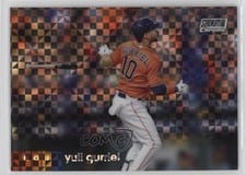 2020 Stadium Club Chrome Yuli Gurriel #32 card
