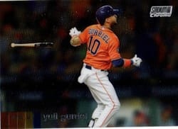 2020 Stadium Club Chrome Base Set Yuli Gurriel #32 card