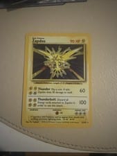 Base Zapdos #16 card