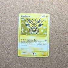 2009 Supreme Victors Zapdos #150 card